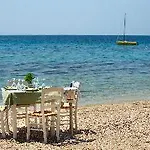 Отель Acrotel Lilyann Boutique 3*