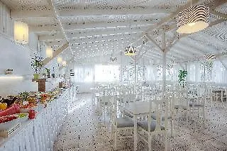 Acrotel Lilyann Boutique 埃利亚