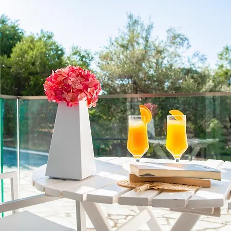 Hotel Acrotel Lilyann Boutique