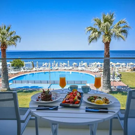 Acrotel Lilyann Boutique