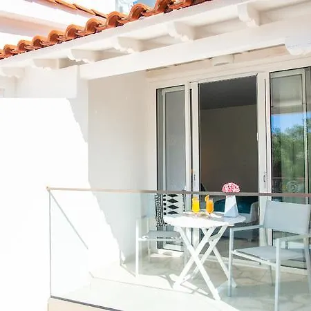 Acrotel Lilyann Boutique Elia Nikitis