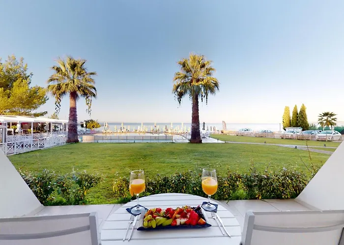 Acrotel Lilyann Boutique Hotel