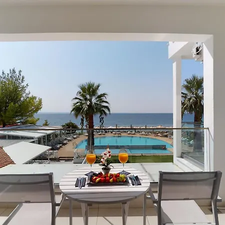 Acrotel Lilyann Boutique