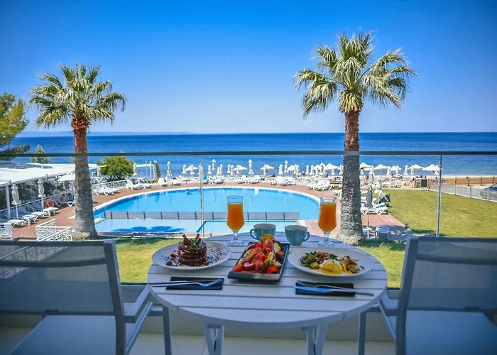 Acrotel Lilyann Boutique