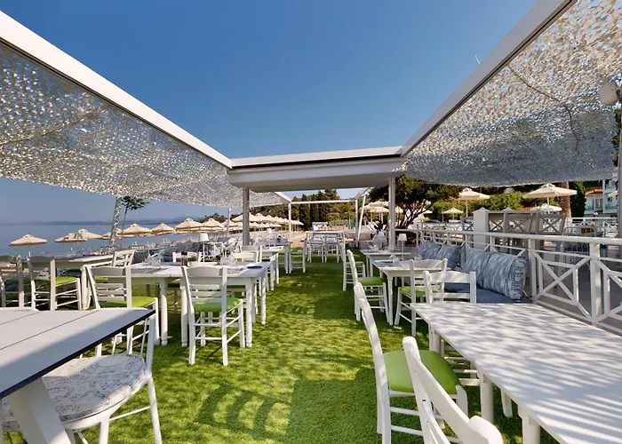 Acrotel Lilyann Boutique 3*